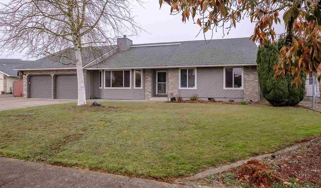 SOLD:  2941 45th Court SE, Albany.  $376,000